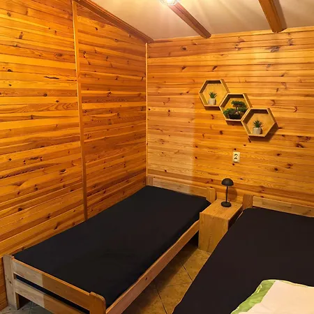 Skrzat Hébergement de vacances Makowo